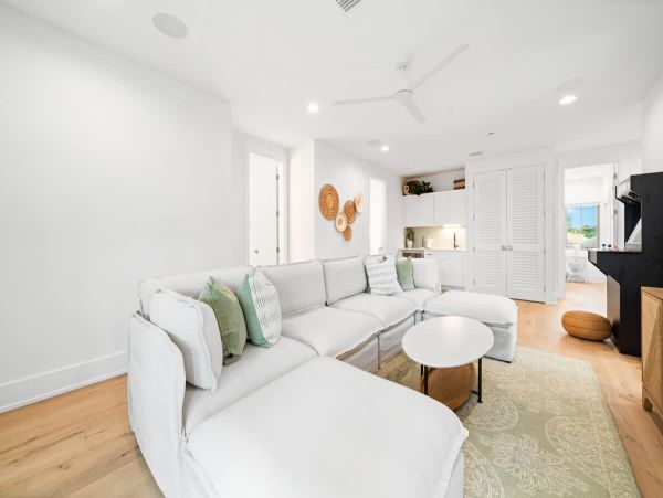 Luxurious Destin Vacation Rental with Private Pool - 7 king Bedrooms