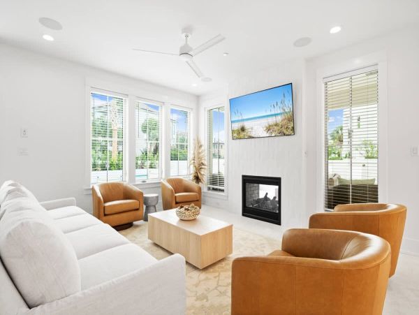 Luxurious Destin Vacation Rental with Private Pool - 7 king Bedrooms