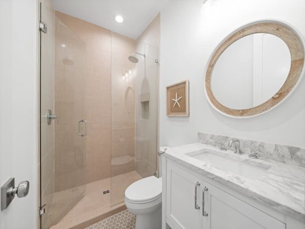 Luxurious Destin Vacation Rental with Private Pool - 7 king Bedrooms