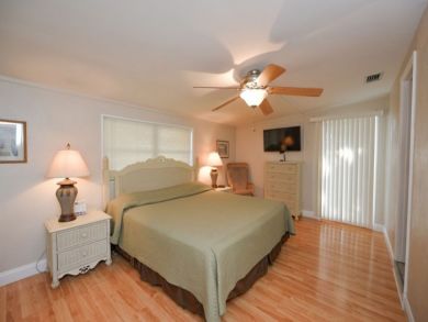 Siesta Key Condo 911047