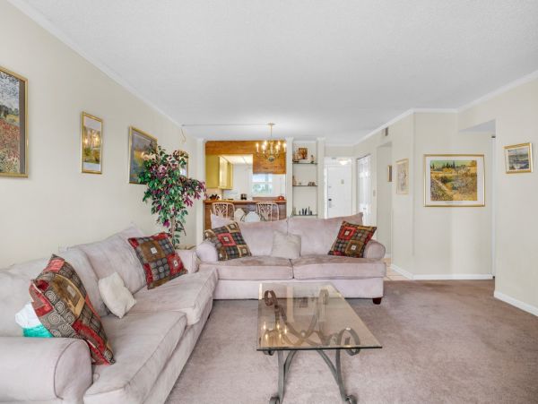Beachfront Bliss on Okaloosa Island - 2 Bedroom Condo Sleeps 6