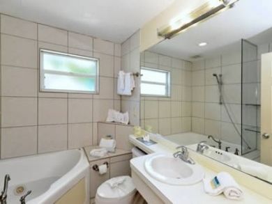 Siesta Key Condo 911070