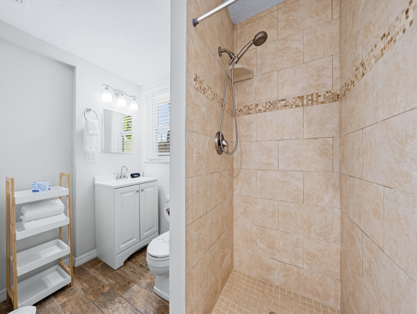 Charming Coastal Casita - Steps from Siesta Key's Top-Rated Beach