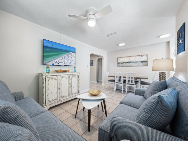 2 Bedroom Siesta Key Casita Stunning NEW ARRIVAL Walk to Village