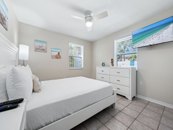 2 Bedroom Siesta Key Casita Stunning NEW ARRIVAL Walk to Village