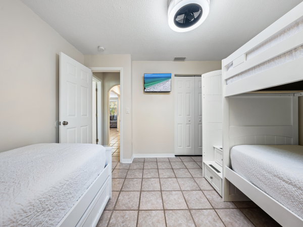 2 Bedroom Siesta Key Casita Stunning NEW ARRIVAL Walk to Village