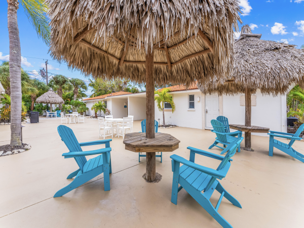 2 Bedroom Siesta Key Casita Stunning NEW ARRIVAL Walk to Village