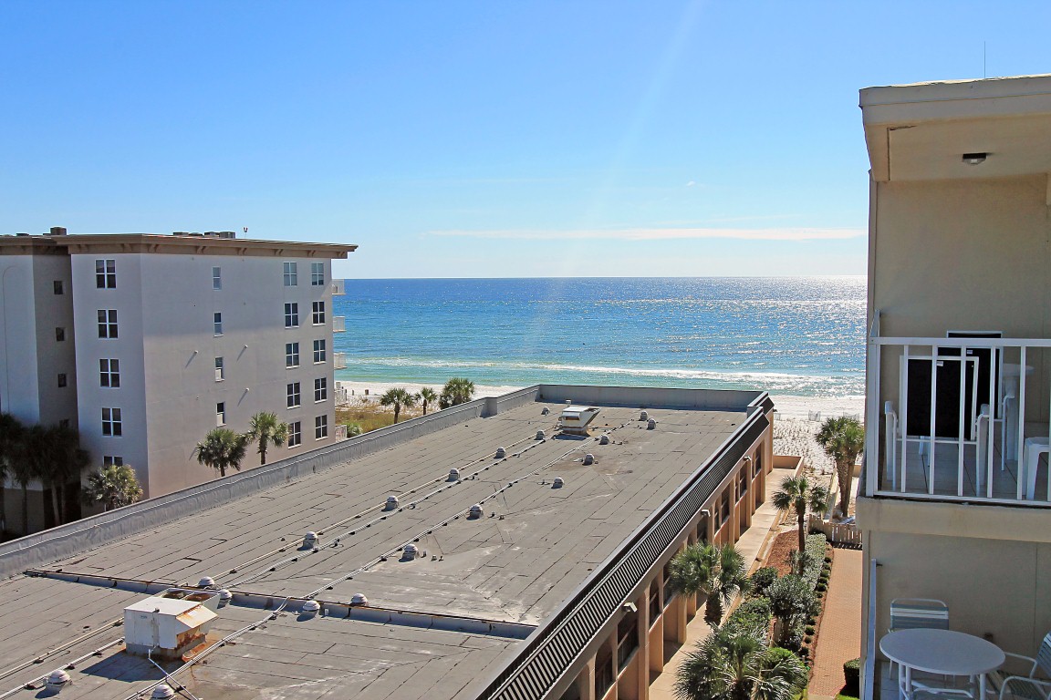 Okaloosa Island Three Bedroom Vacation Condo With Gulf VIews