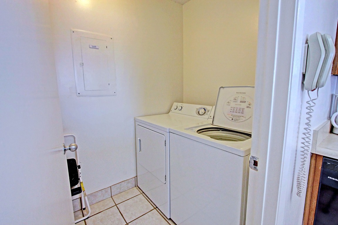 Okaloosa Island Three Bedroom Vacation Condo With Gulf VIews