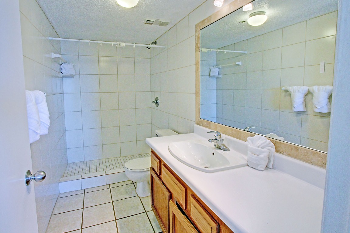 Okaloosa Island Three Bedroom Vacation Condo With Gulf VIews