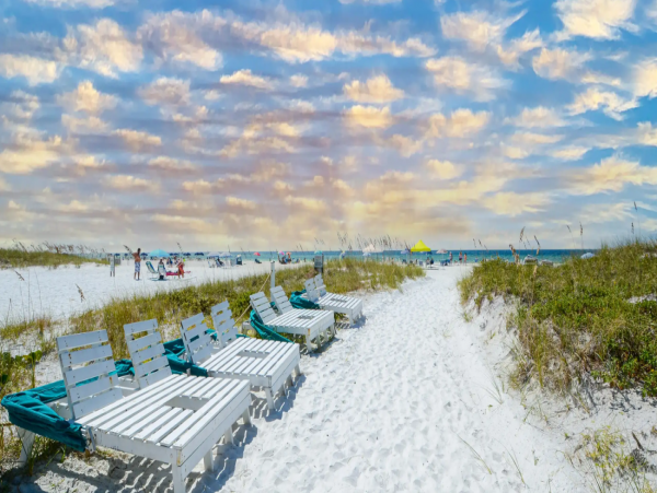 Siesta Key Vacation Rental Approx 50 Steps to Pool & Beach