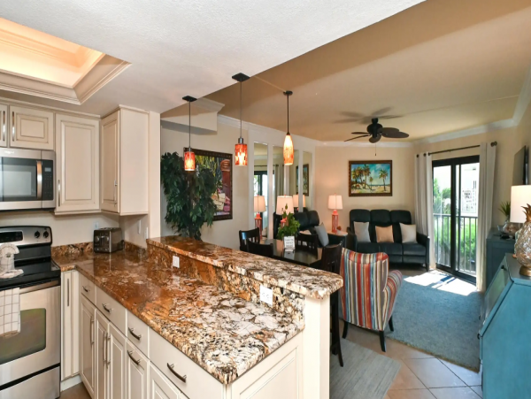 Siesta Key Vacation Rental Approx 50 Steps to Pool & Beach