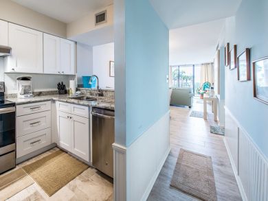 Panama City Beach 2 Bedroom Condo Rental On Beach Sleeps 6