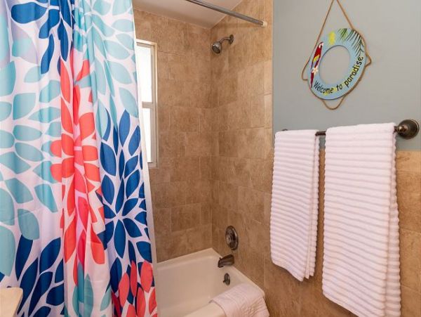 Holmes Beach 2 Bedroom Vacation Rental Condo