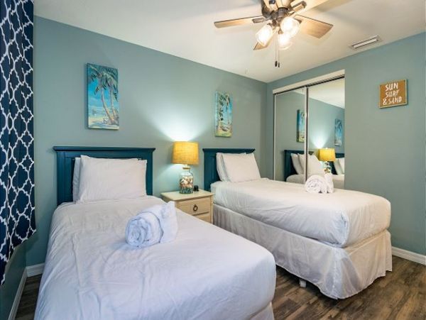 Holmes Beach 2 Bedroom Vacation Rental Condo