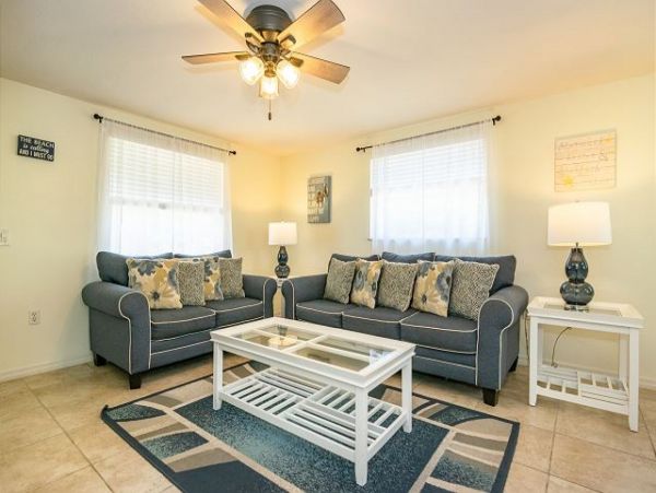 Holmes Beach 2 Bedroom Vacation Rental Condo