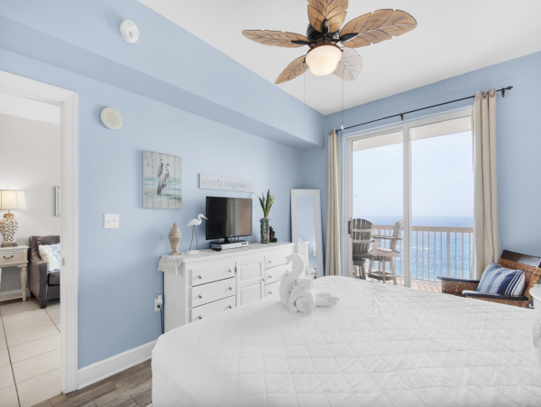 Panama City Beach Exceptional Getaway - 3 Bedroom Condo
