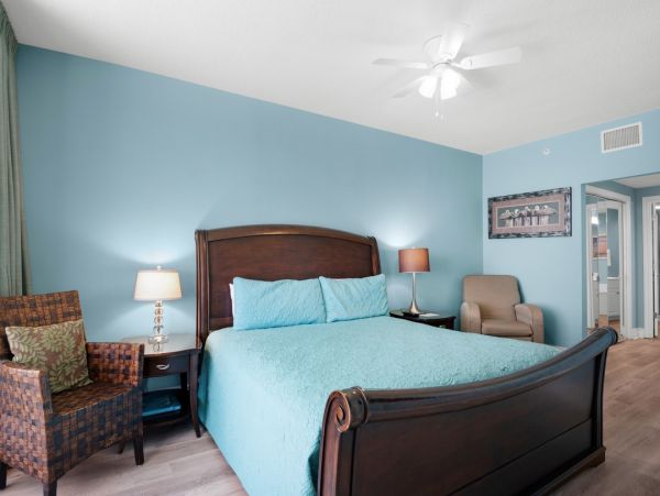 Panama City Beach Oceanfront Luxury Condo Rental 3-Bedroom Gulf View