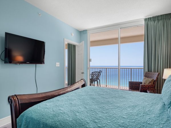 Panama City Beach Oceanfront Luxury Condo Rental 3-Bedroom Gulf View