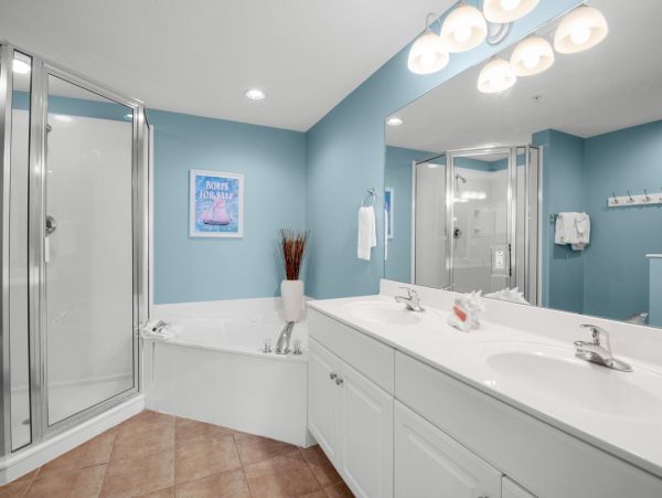 Panama City Beach Oceanfront Luxury Condo Rental 3-Bedroom Gulf View