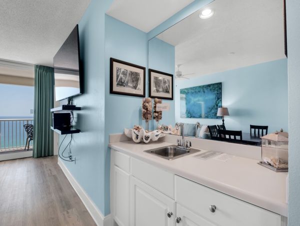 Panama City Beach Oceanfront Luxury Condo Rental 3-Bedroom Gulf View