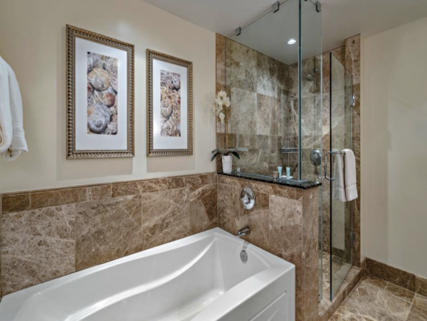 Uninterrupted Views of The Pacific Ocean Three Bedroom Condo