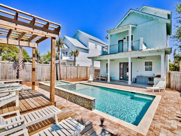 Luxury Destin Vacation Rental Home with Private Pool