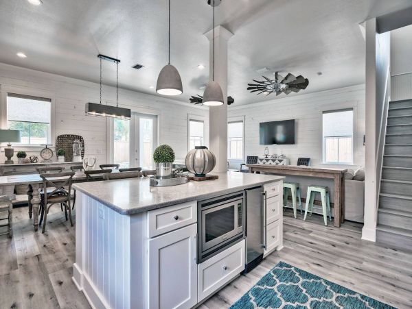 Luxury Destin Vacation Rental Home with Private Pool