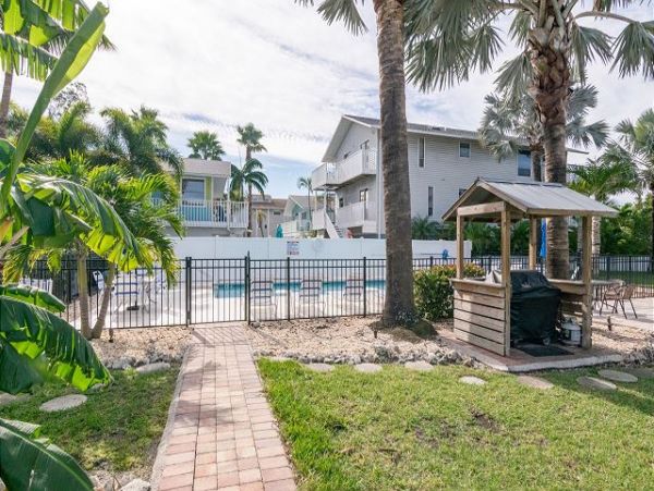 Anna Maria Great Value Two Bedroom Vacation Condo