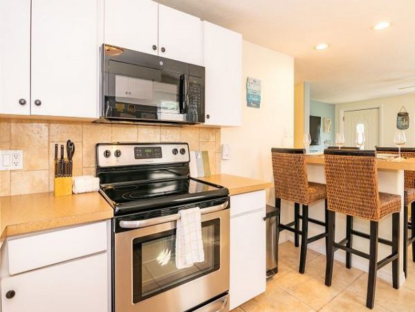 Anna Maria Great Value Two Bedroom Vacation Condo