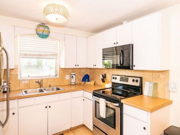 Anna Maria Great Value Two Bedroom Vacation Condo