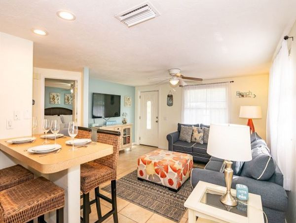 Anna Maria Great Value Two Bedroom Vacation Condo