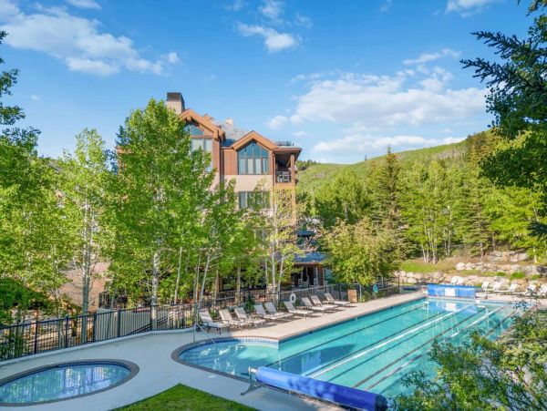 Ski in Ski out Luxury Four Bedroom Vacation Rental in Beaver Creek