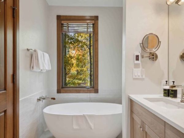 Ski in Ski out Luxury Four Bedroom Vacation Rental in Beaver Creek