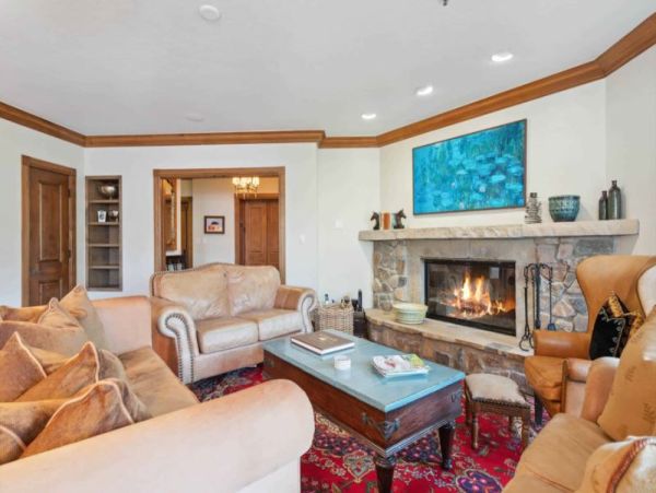Ski in Ski out Luxury Four Bedroom Vacation Rental in Beaver Creek