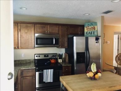 Two Bedroom CondoShort Walk to Beach Close to Siesta Village