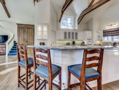 Avon Vacation Accommodation Call Today!