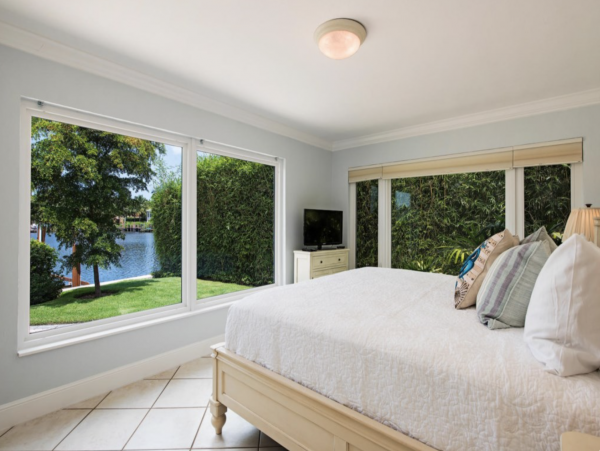 Naples Vacation Home 5 Bedrooms, Sleeps 10 Guests Bay Views