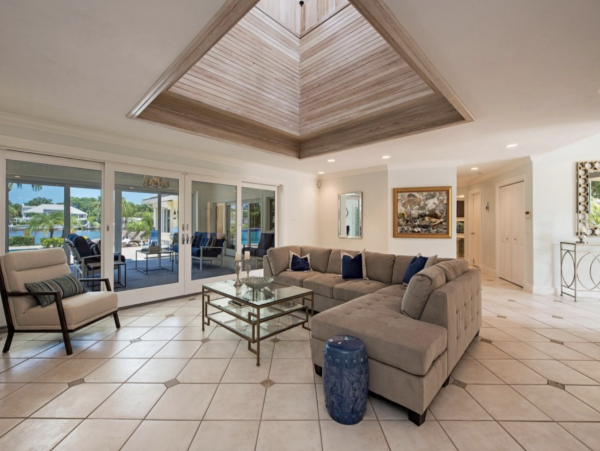 Naples Vacation Home 5 Bedrooms, Sleeps 10 Guests Bay Views