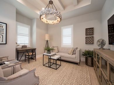 Waterfront 4 Bedroom Luxury Home with Private Pool in Old Naples