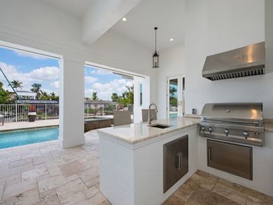Waterfront 4 Bedroom Luxury Home with Private Pool in Old Naples