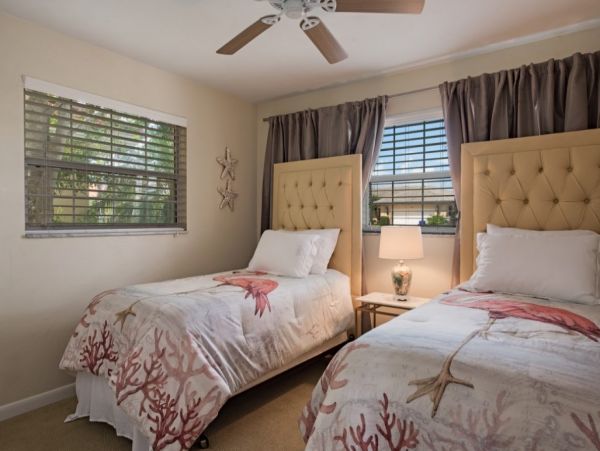 Naples Luxury Vacation Home Rental Three Bedrooms Sleeps 8