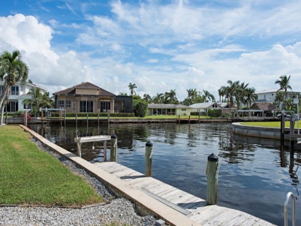 Naples Luxury Vacation Home Rental Three Bedrooms Sleeps 8