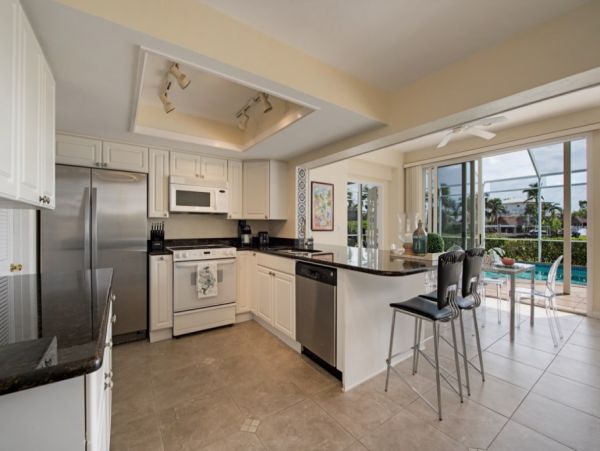Naples Luxury Vacation Home Rental Three Bedrooms Sleeps 8