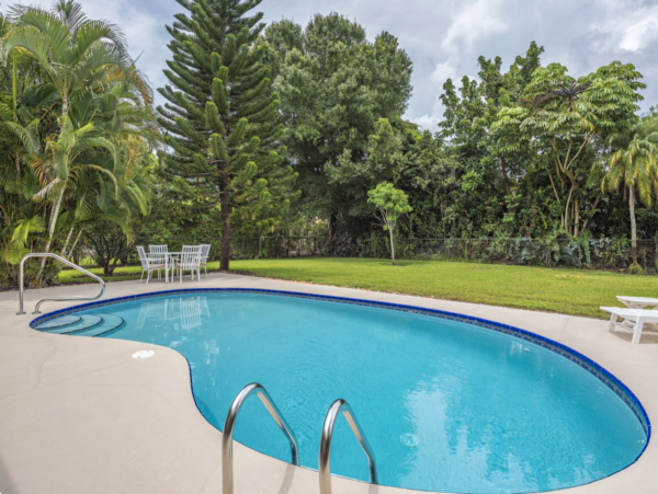 Great Three Bedroom Naples Home with Private Pool