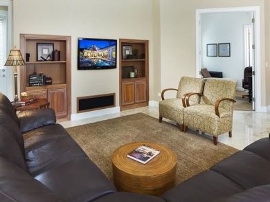 Naples Luxury Five Bedroom Vacation Home with Private Pool