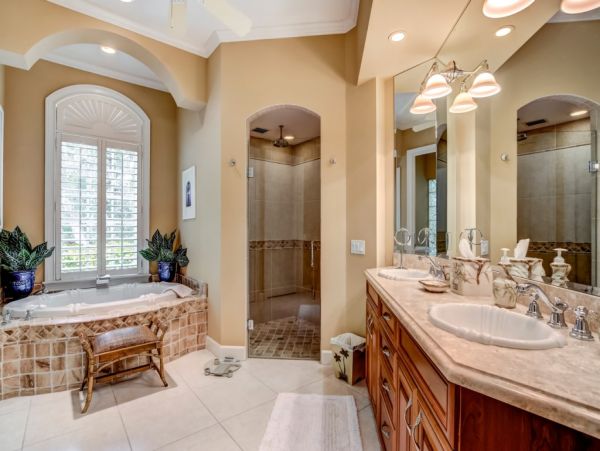 Short Walk to Beach Naples Vacation Home Sleeps 6 Guests