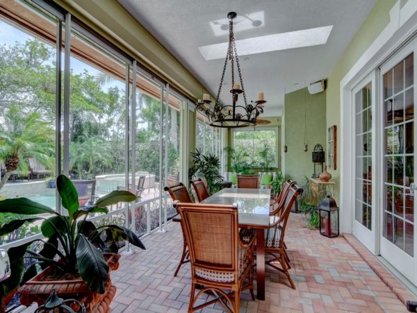 Short Walk to Beach Naples Vacation Home Sleeps 6 Guests