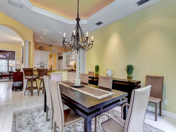 Short Walk to Beach Naples Vacation Home Sleeps 6 Guests
