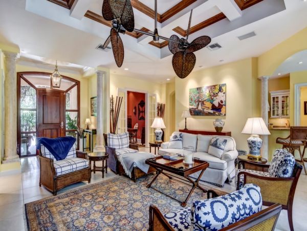 Short Walk to Beach Naples Vacation Home Sleeps 6 Guests